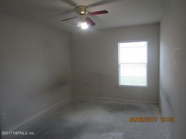 3810 Robena Road Jacksonville, FL 32218 - Photo 6 of 14 IMG_8765 (640x480)
