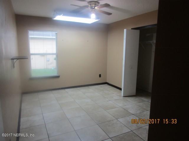 3810 Robena Road Jacksonville, FL 32218 - Photo 8 of 14 IMG_8774 (640x480)