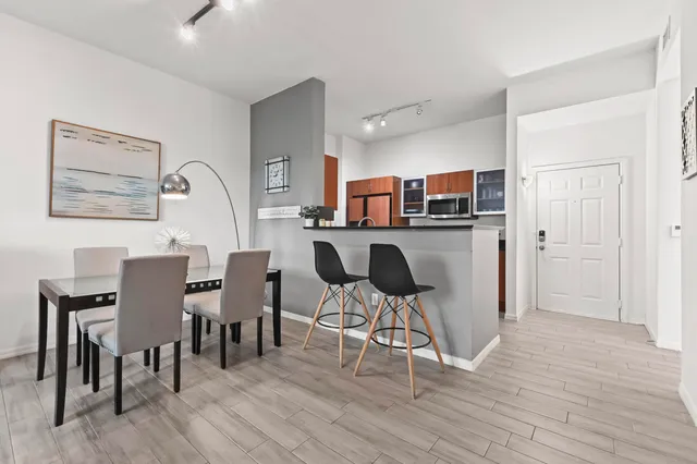 $215,000 | 804 East Windward Way, Unit 122, Lantana, FL 33462