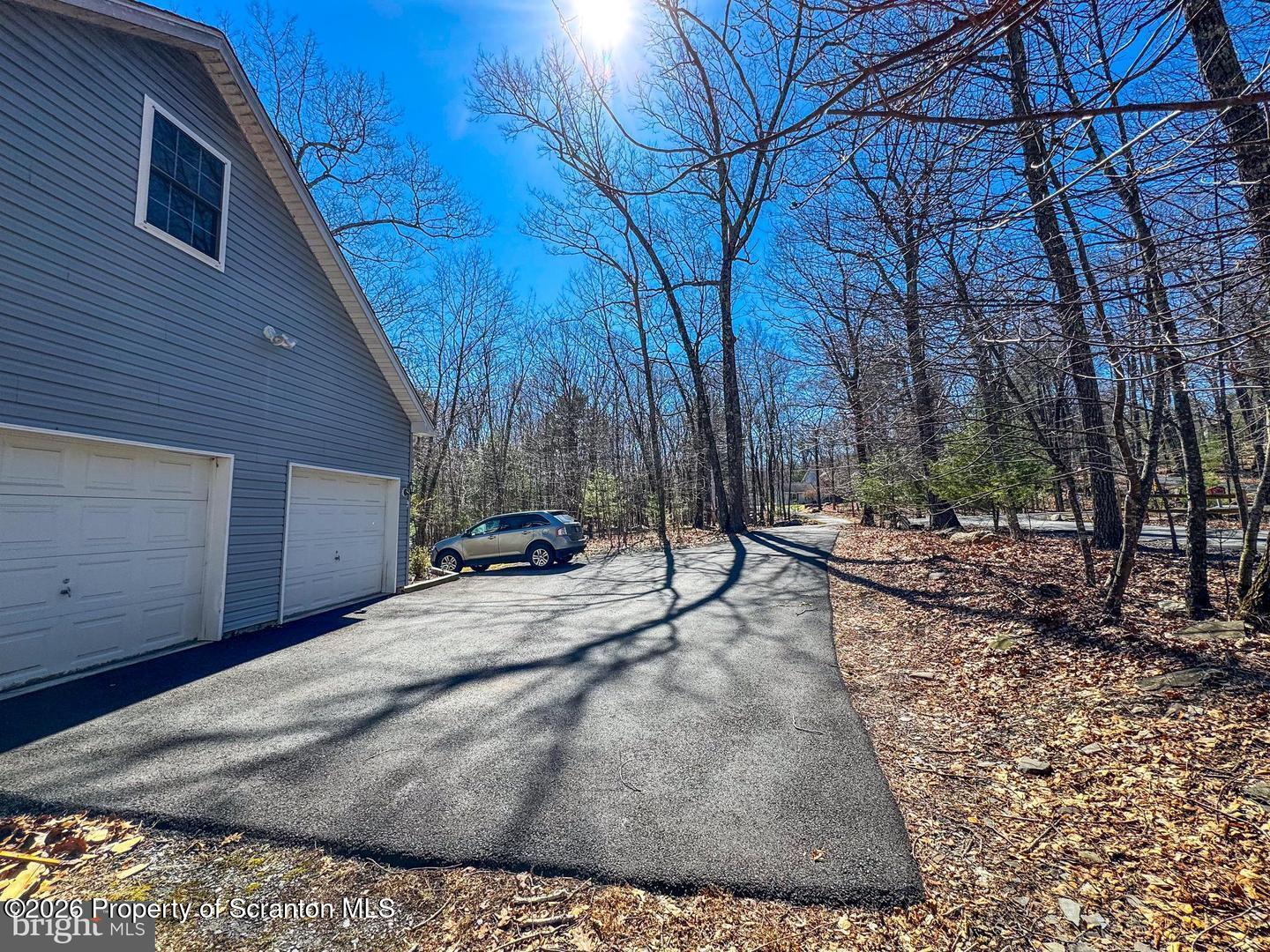 145 Oak Ridge Drive Milford, PA 18337 - Photo 5 of 33 Garage