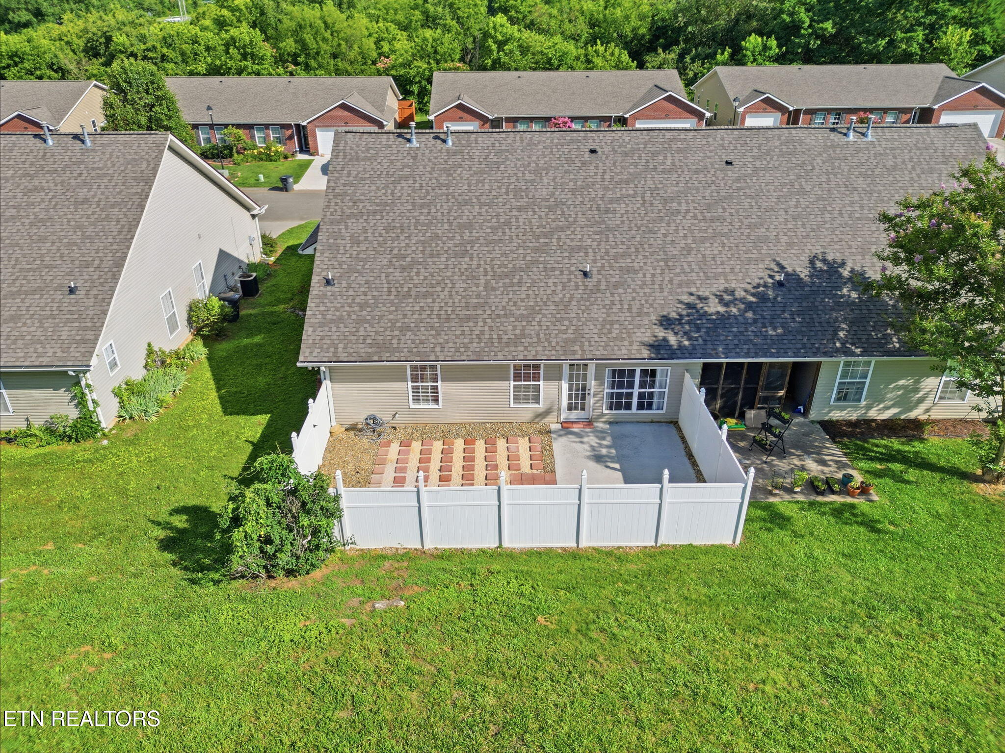 815 Spring Park Road Knoxville, TN 37914 - Photo 26 of 27 Back