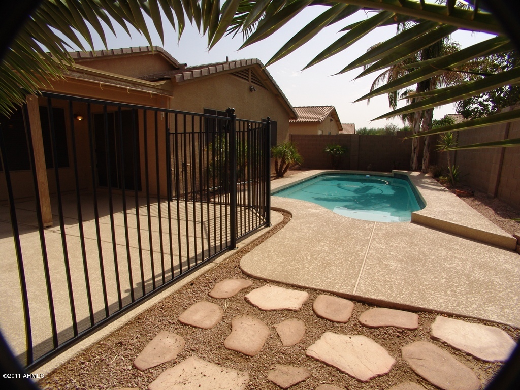 2217 West Tanner Ranch Road Queen Creek, AZ 85144 - Photo 21 of 24 backyard