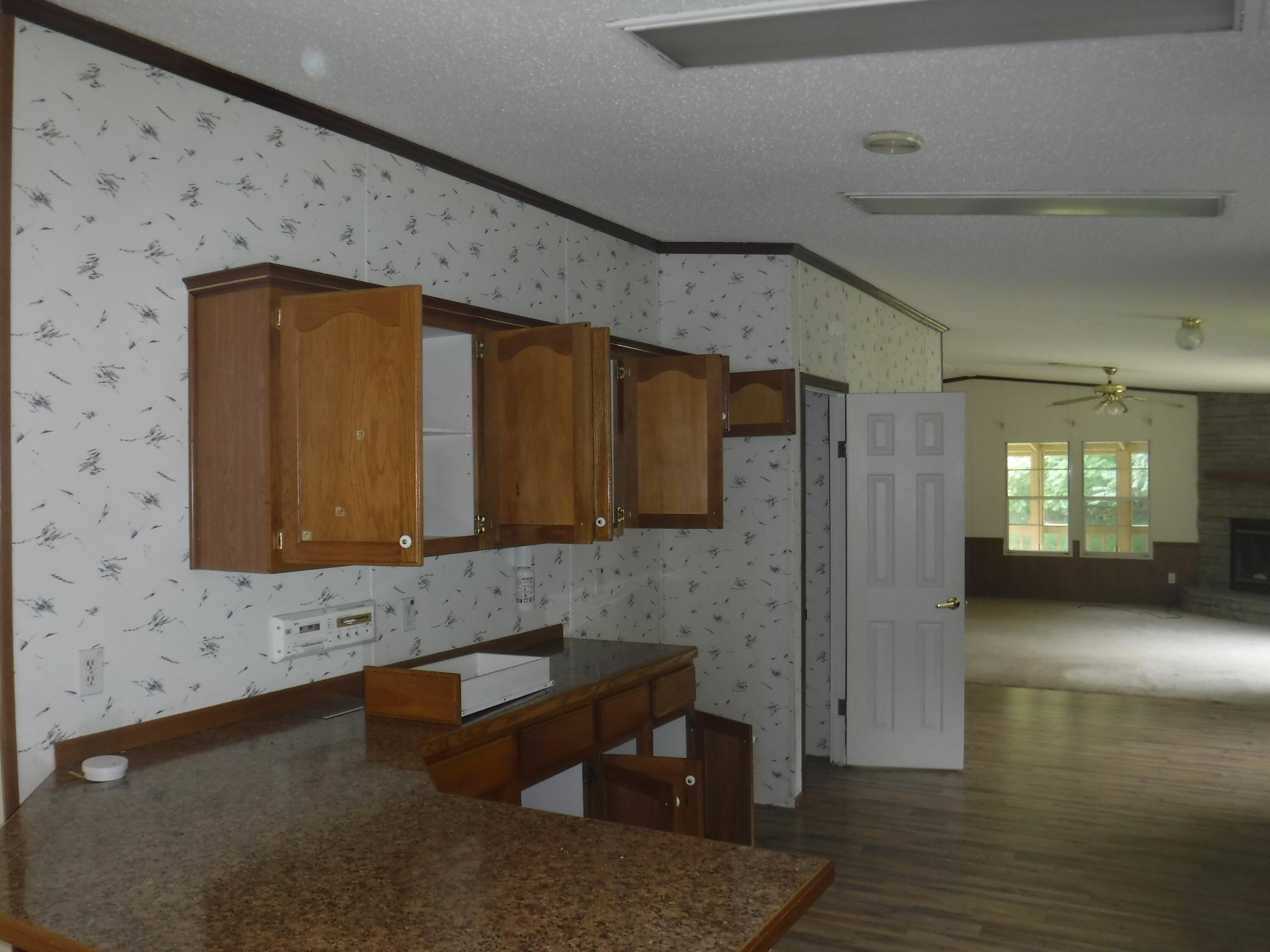 1130 Veteran Road Vinton, VA 24179 - Photo 7 of 18 kitchen 2