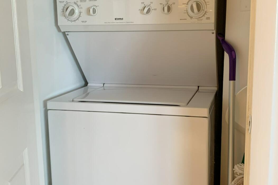 6463 La Costa Drive, Unit 404 Boca Raton, FL 33433 - Photo 11 of 17 Washer/Dryer