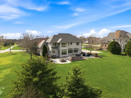 $1,298,000 | 1267 Mary Hill Circle, Hartland, WI 53029