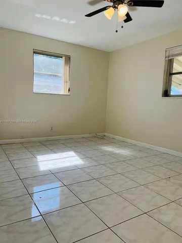 $2,750 | 5654 Northeast 5th Avenue, Oakland Park, FL 33334