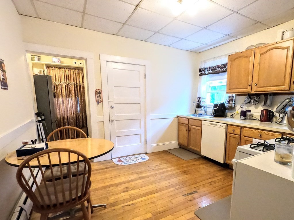 63 Manthorne Road Boston, MA 02132 - Photo 11 of 42 Gallery Image 11