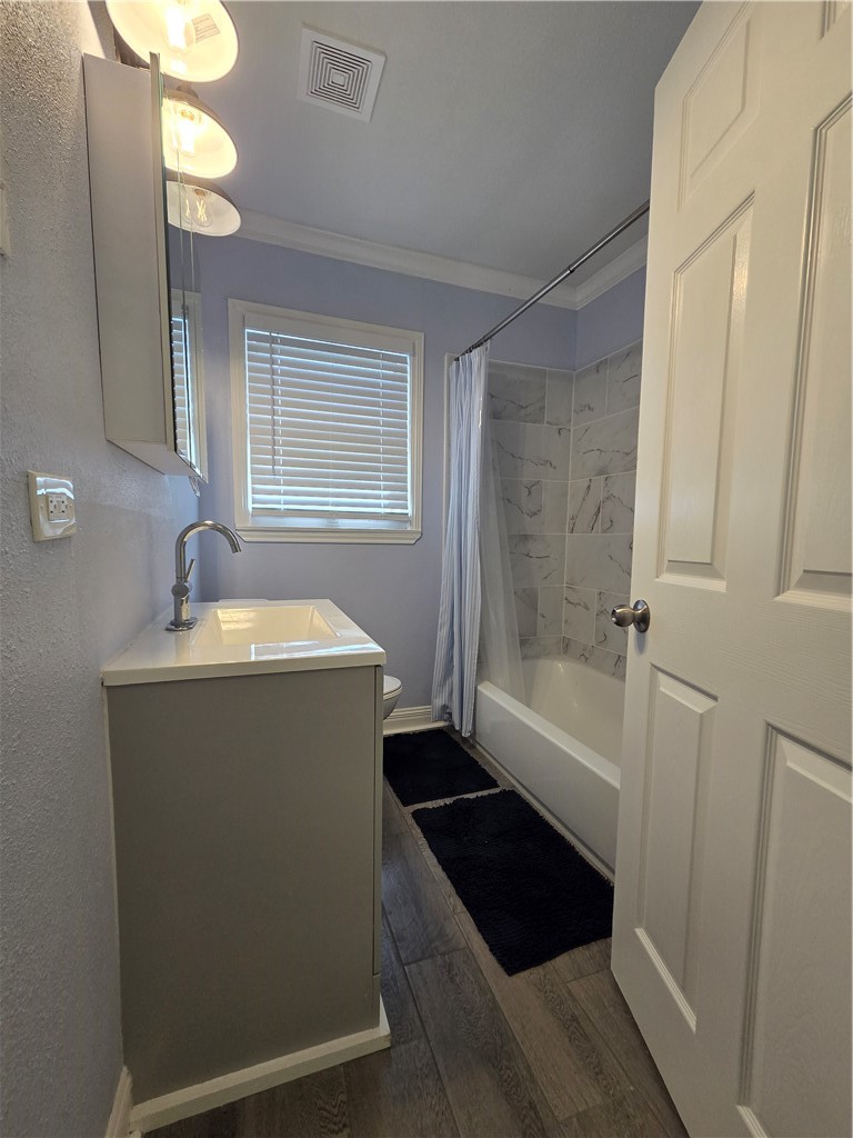 729 Anderson Street Corpus Christi, TX 78411 - Photo 7 of 11