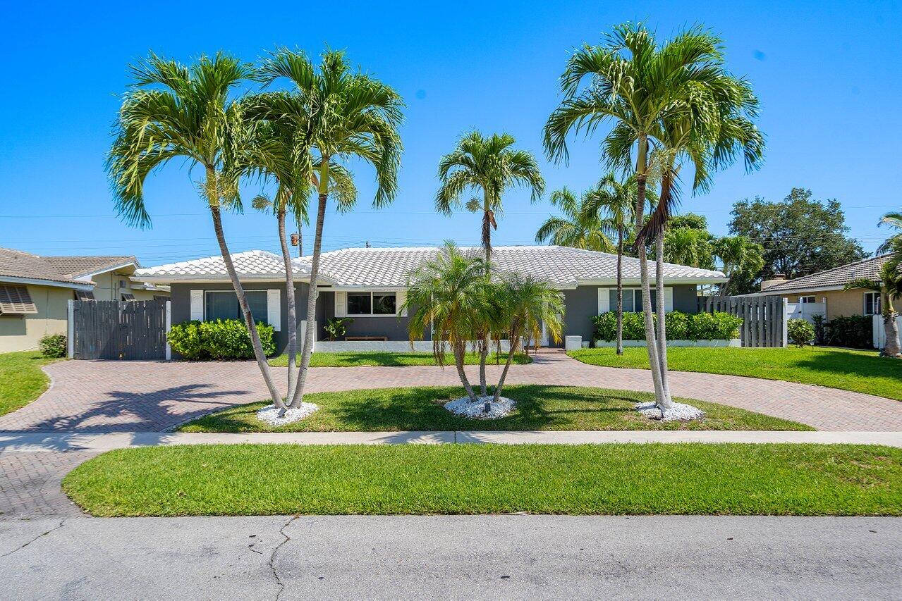 1351 SW 8th St