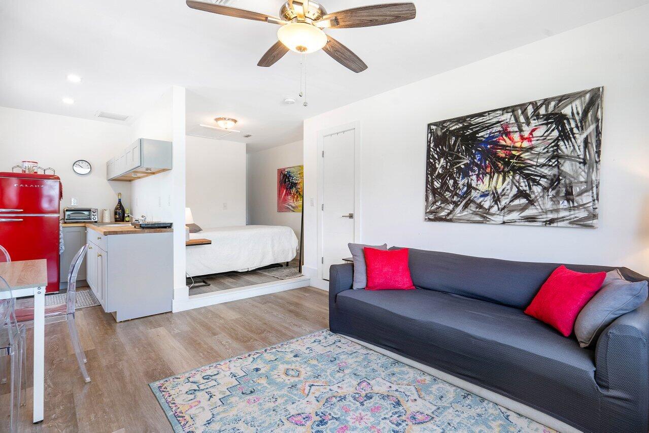 1351 Southwest 8th Street Boca Raton, FL 33486 - Photo 21 of 51 Guest/In-law Suite