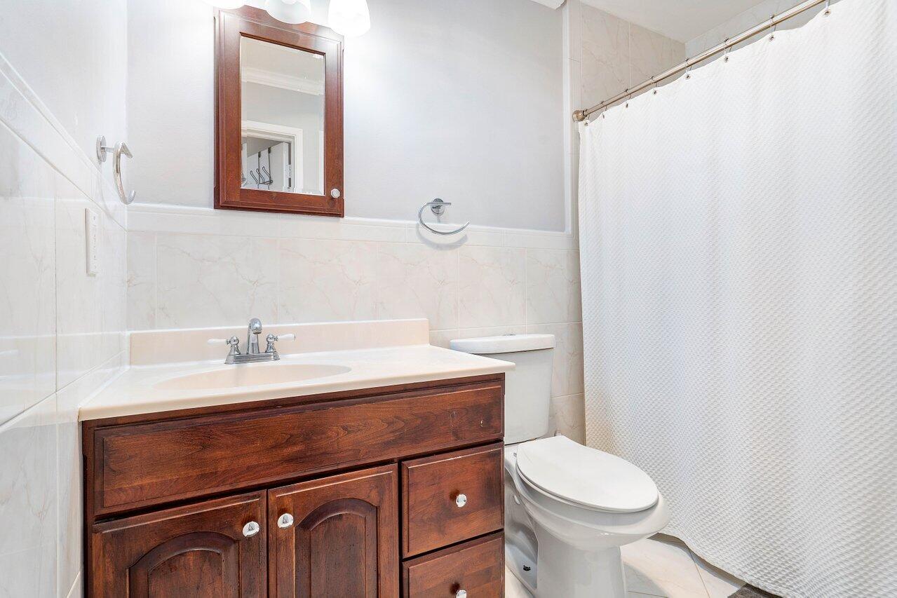 1351 Southwest 8th Street Boca Raton, FL 33486 - Photo 25 of 51 Guest/In-law Suite