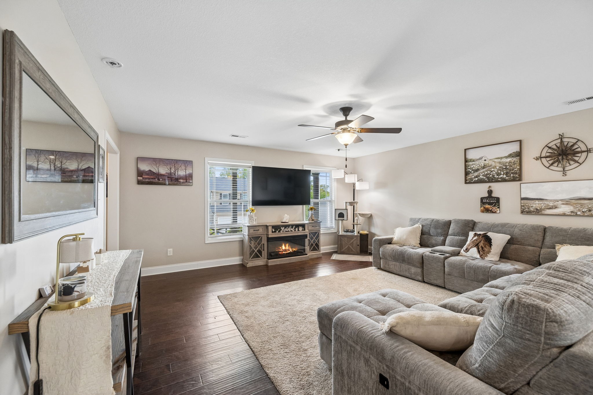 7923 Poplar Grove Lane Powell, TN 37849 - Photo 3 of 33