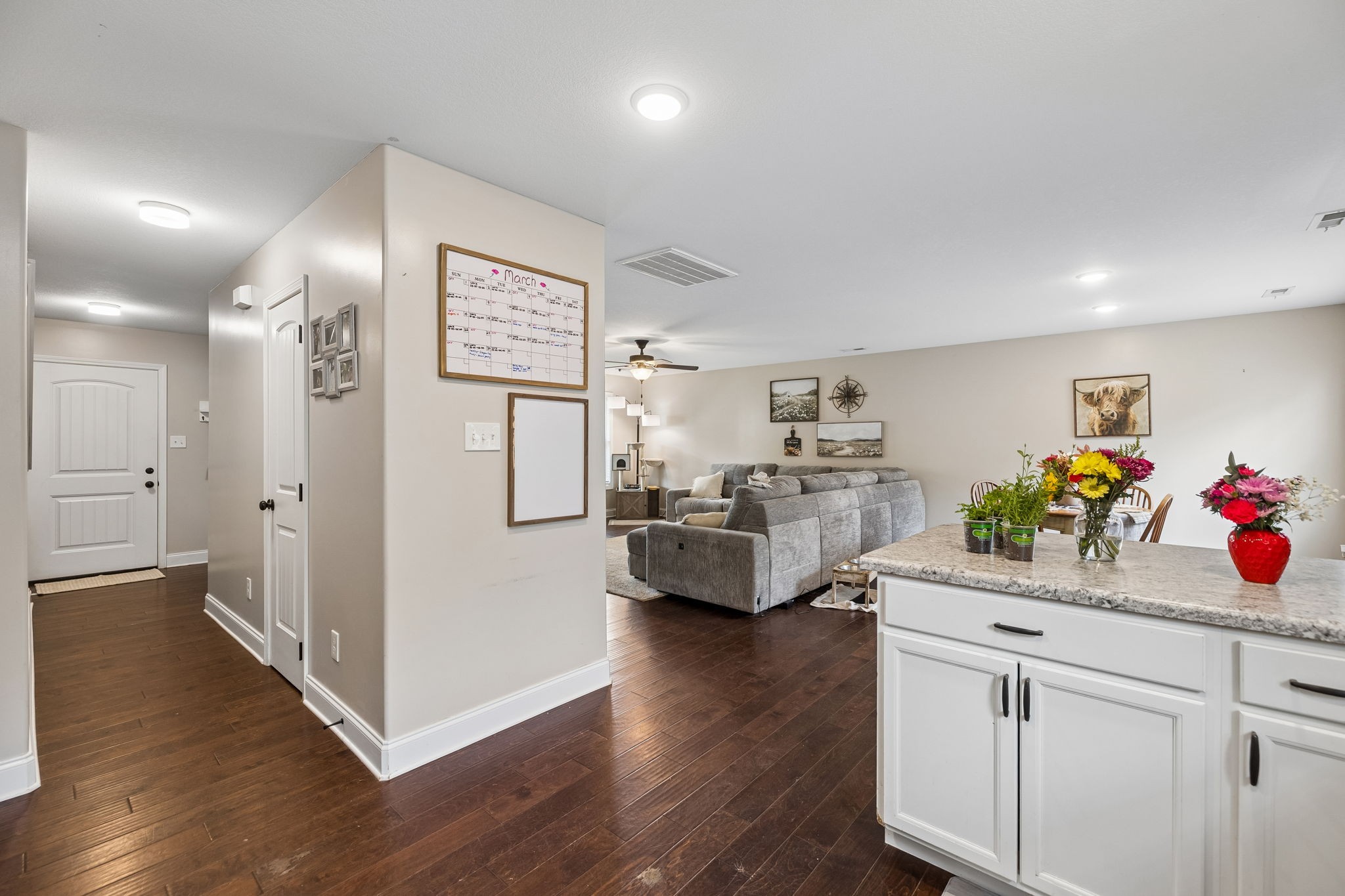 7923 Poplar Grove Lane Powell, TN 37849 - Photo 4 of 33