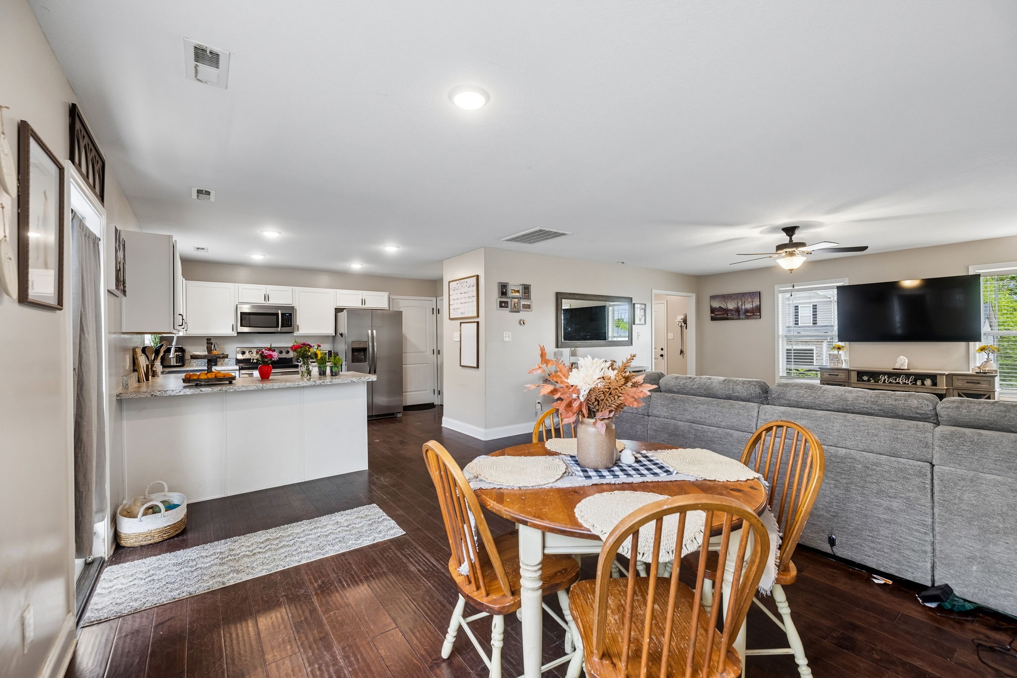 7923 Poplar Grove Lane Powell, TN 37849 - Photo 7 of 33