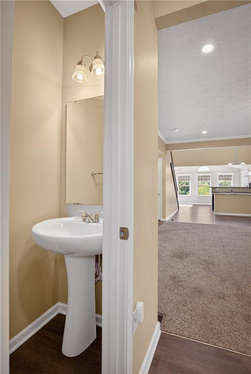229 West Country Barn Road Houston, PA 15342 - Photo 19 of 50
