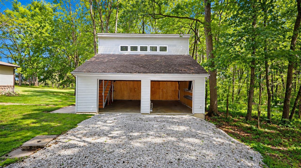 447 Mayhew Road Smiths Grove, KY 42171 - Photo 11 of 38 Gallery Image 11
