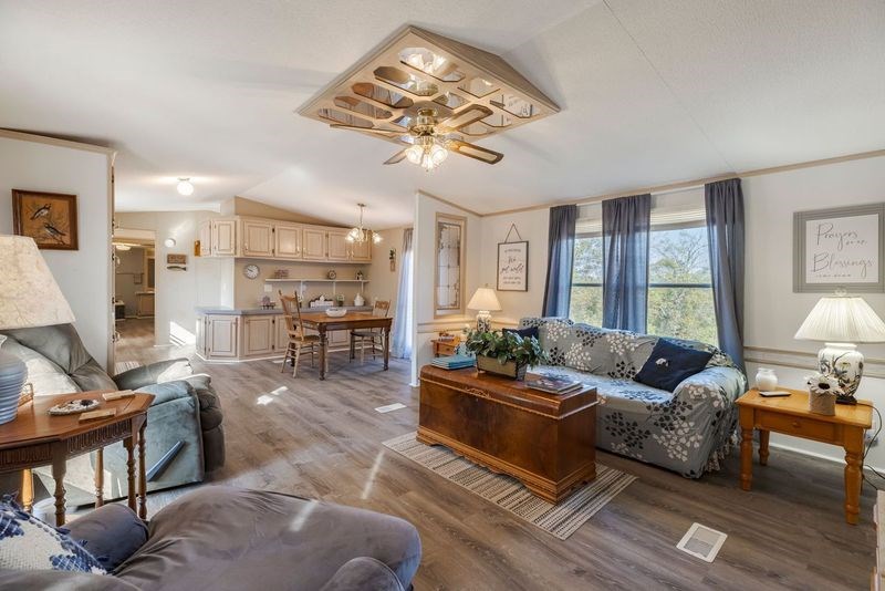 135 Feather Ridge Rd Center Point Comfort, TX 78013 - Photo 14 of 22 Living - Dining Areas