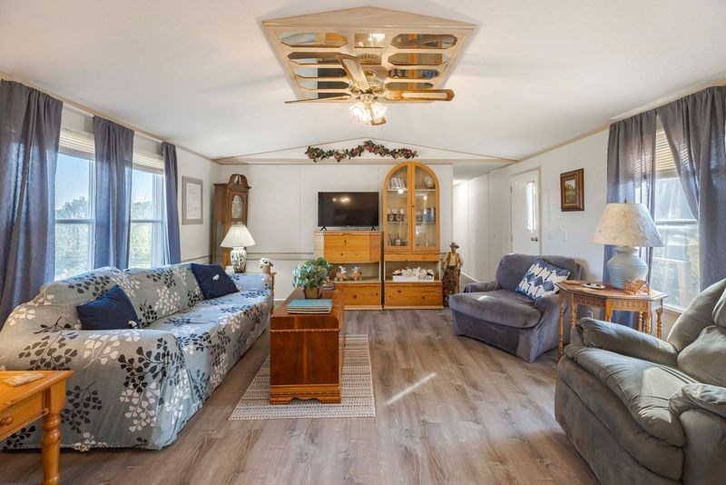 135 Feather Ridge Rd Center Point Comfort, TX 78013 - Photo 15 of 22 Living Area