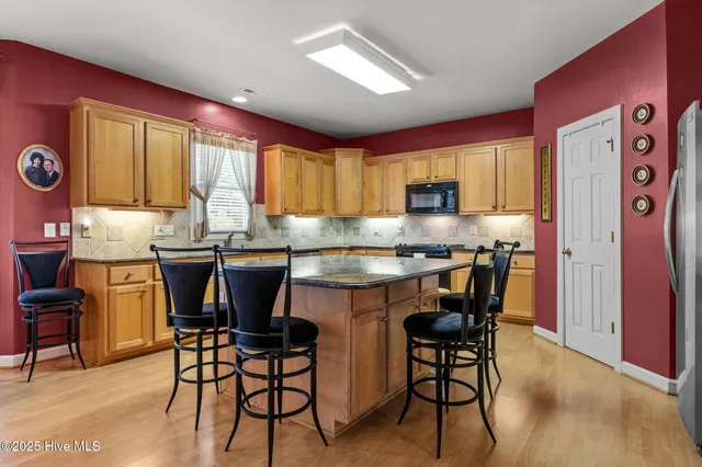 $859,000 | 222 Shillings Chase Drive, Cary, NC 27518