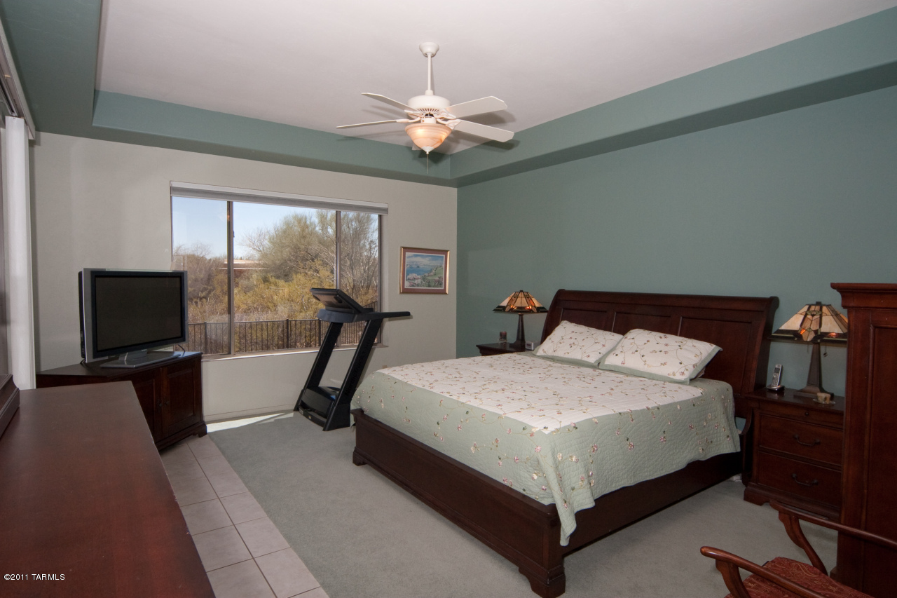 6054 North Panorama Ridge Place Tucson, AZ 85704 - Photo 26 of 36