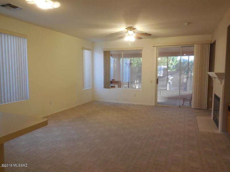 8025 West Wandering Spring Way Tucson, AZ 85743 - Photo 5 of 15
