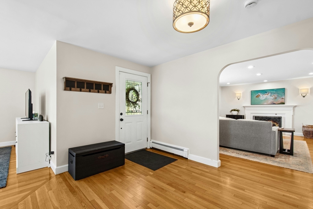 30 Shetland Road Marblehead, MA 01945 - Photo 6 of 40