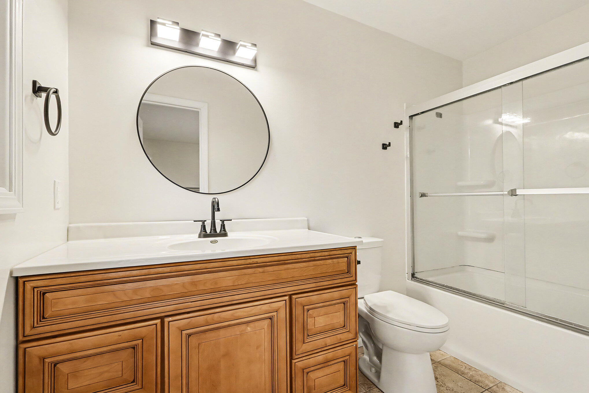 2334 Tamrack Street Kalamazoo, MI 49006 - Photo 12 of 23 010_file_319