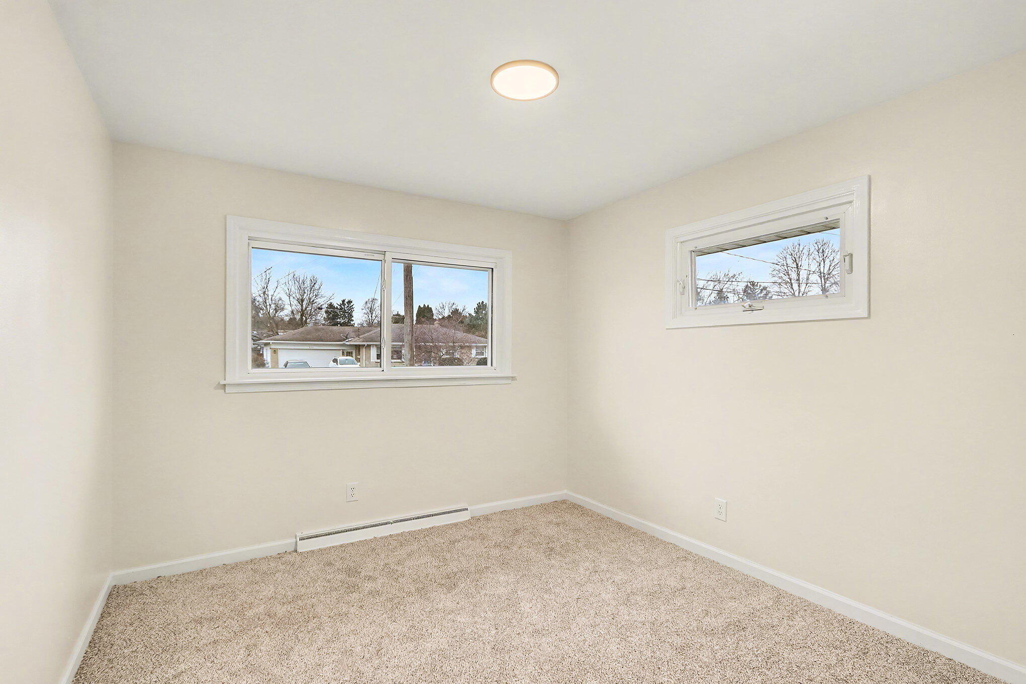 2334 Tamrack Street Kalamazoo, MI 49006 - Photo 16 of 23 005_file_420