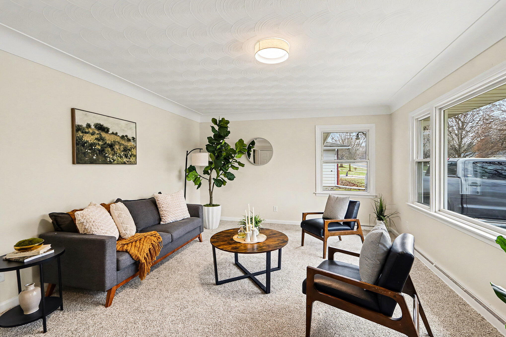 2334 Tamrack Street Kalamazoo, MI 49006 - Photo 4 of 23 014_file_632