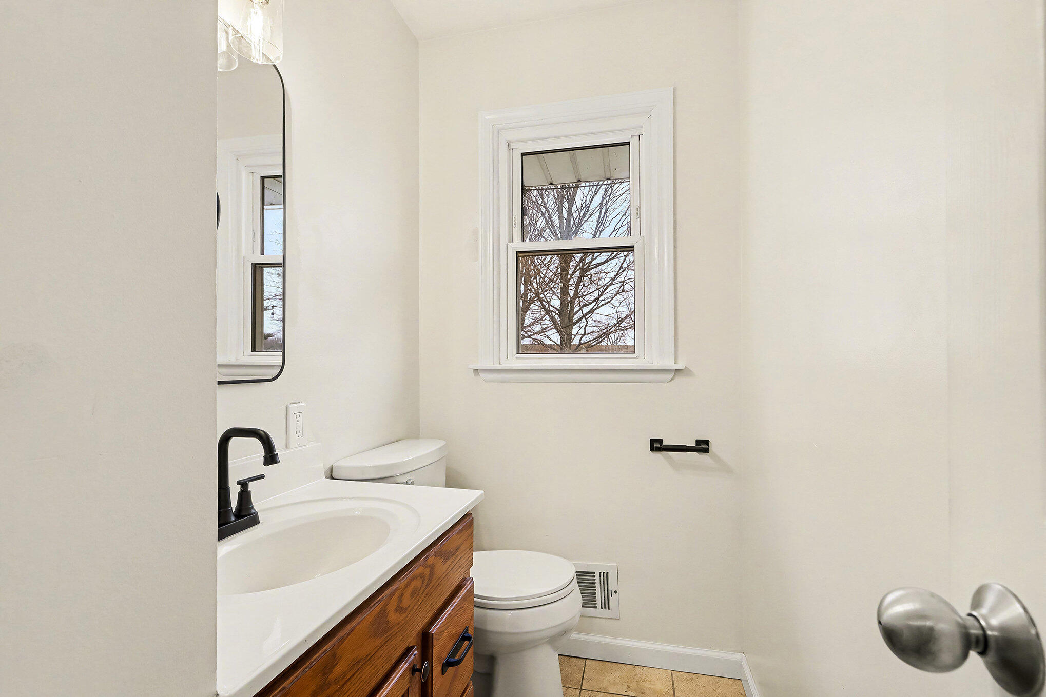 2334 Tamrack Street Kalamazoo, MI 49006 - Photo 9 of 23 016_file_739