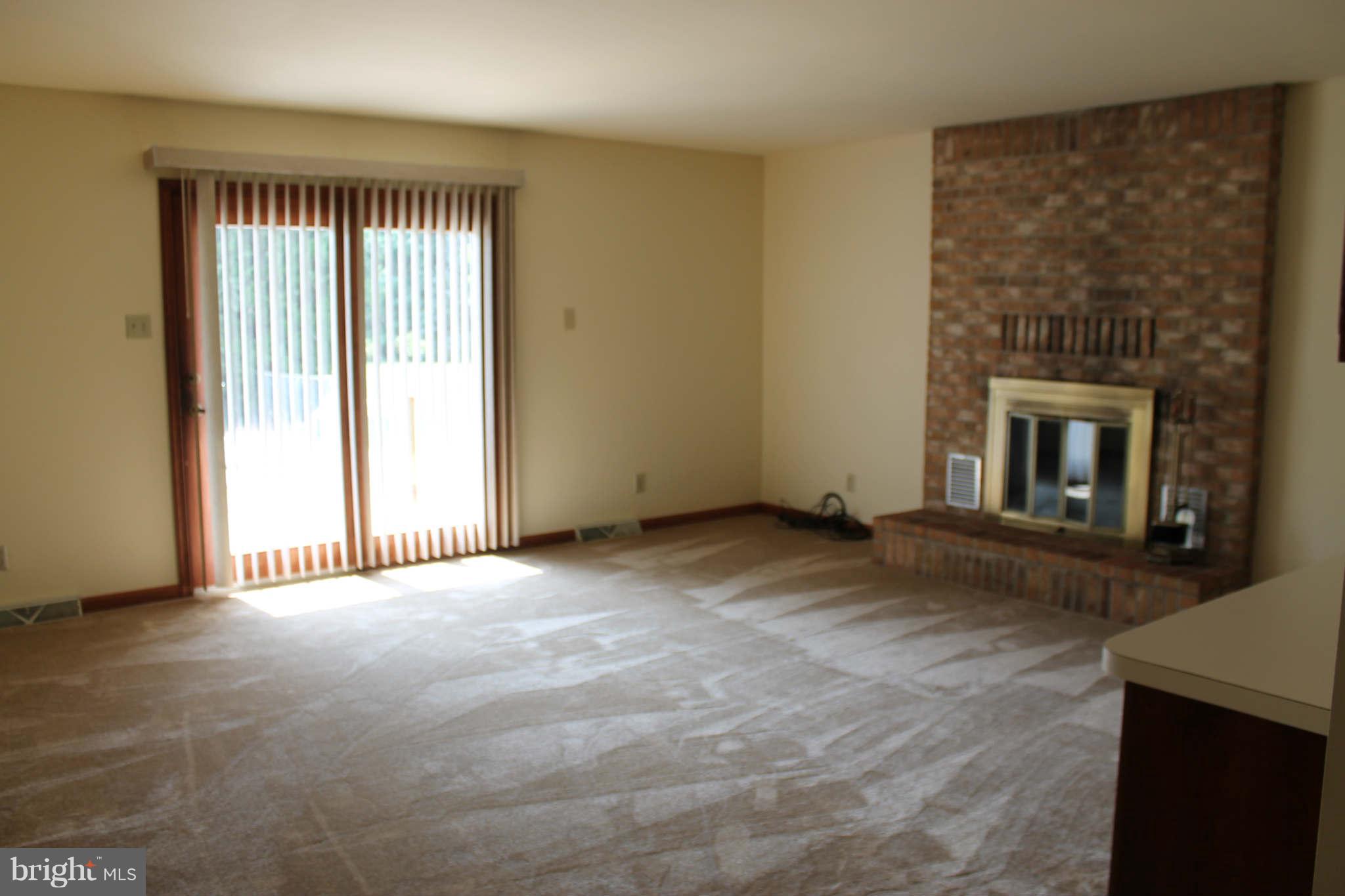 490 Lone Oak Road Ranson, WV 25438 - Photo 13 of 30 Family Room