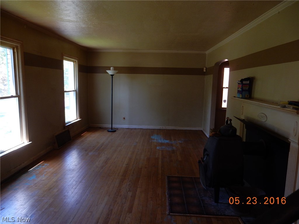 1007 Pennfield Road Cleveland, OH 44121 - Photo 9 of 16