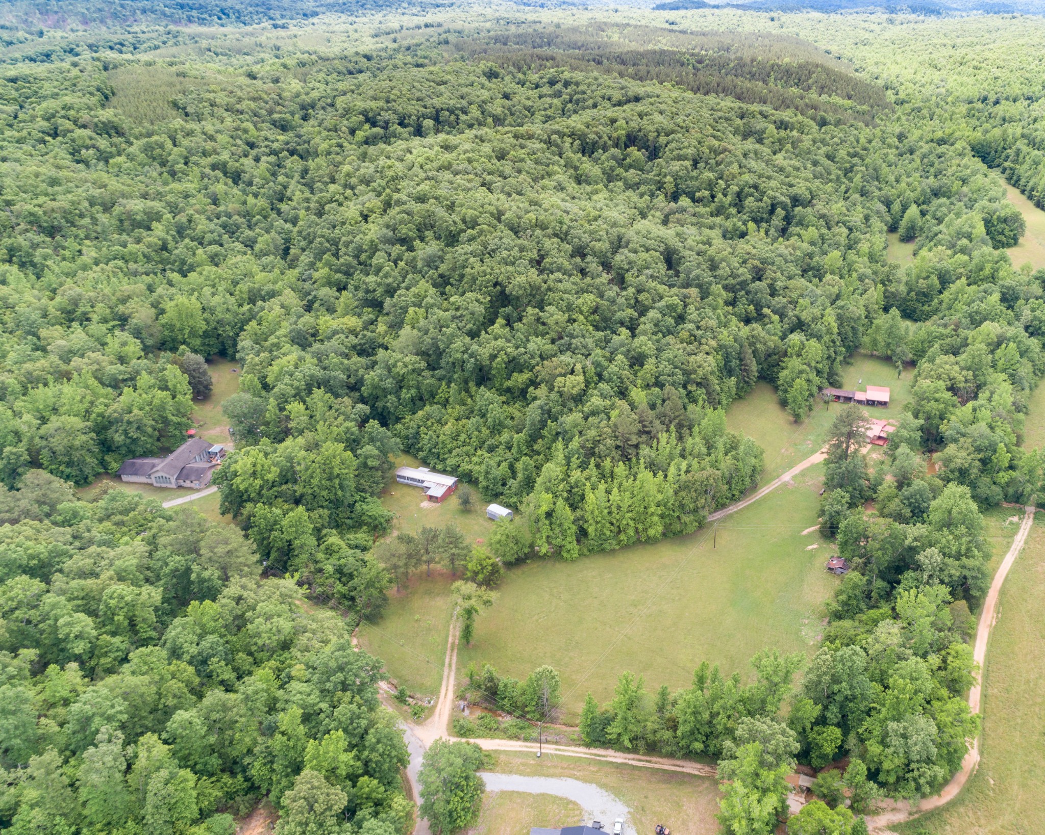 1829 Deer Creek Road Linden, TN 37096 - Photo 1 of 50 Gallery Image 1