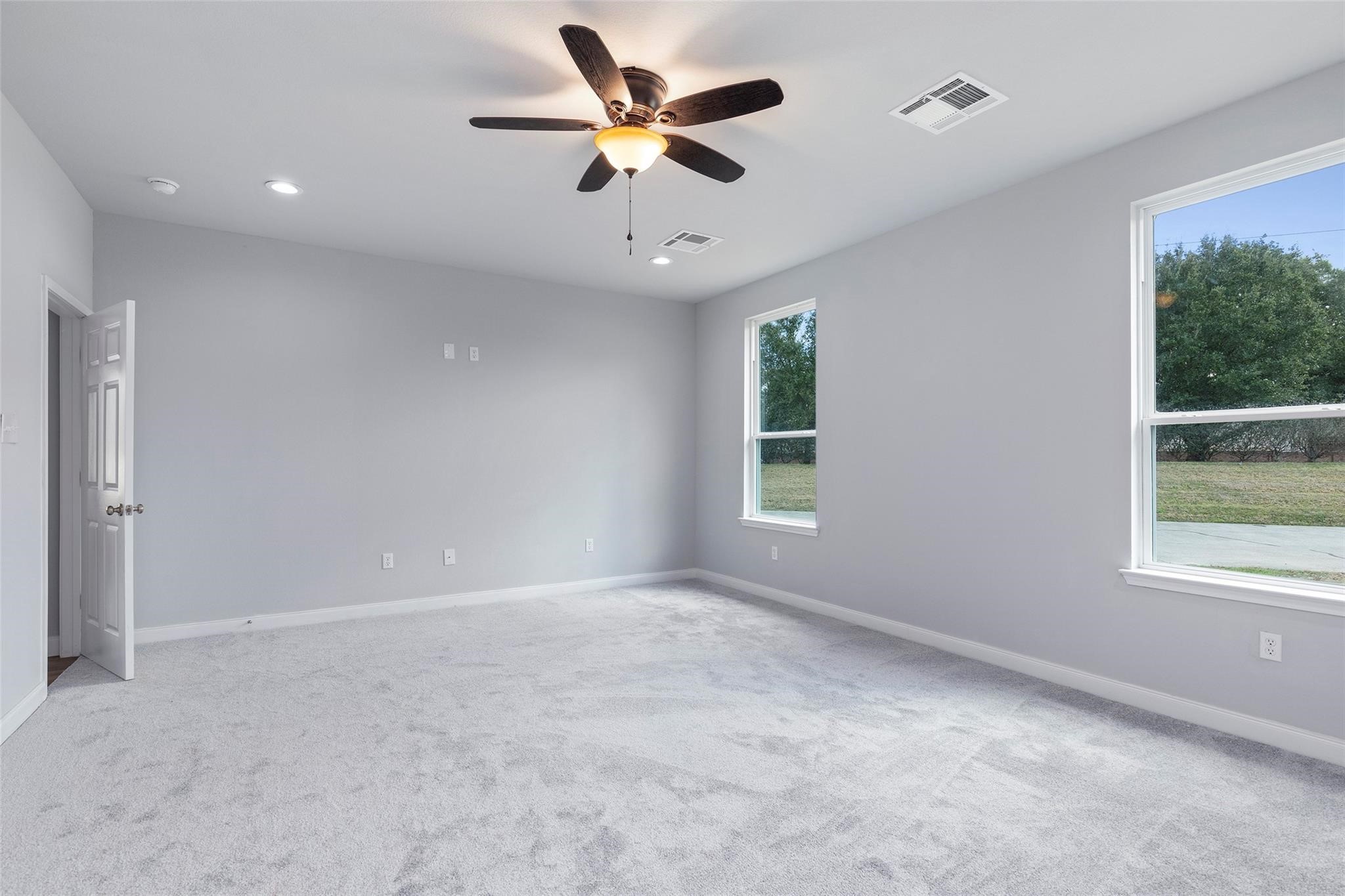 7655 Ameswood Road Houston, TX 77095 - Photo 10 of 31 Primary Bedrrom