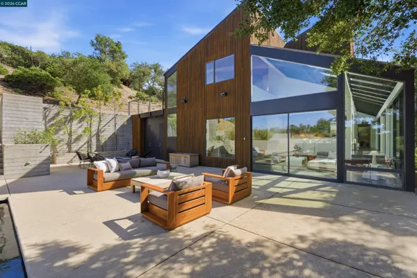 $5,250,000 | 240 Tappan Lane, Orinda, CA 94563