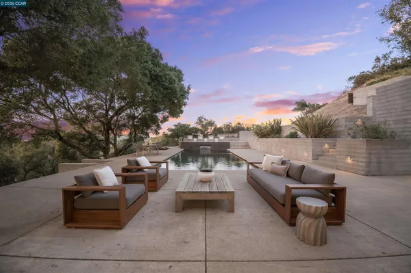 $5,250,000 | 240 Tappan Lane, Orinda, CA 94563
