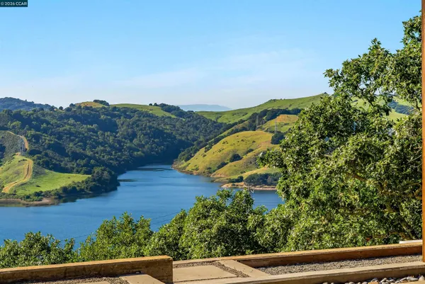 $5,250,000 | 240 Tappan Lane, Orinda, CA 94563