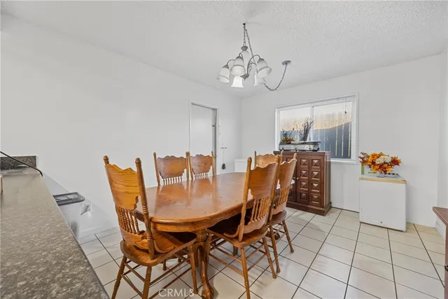 $519,900 | 7511 Buckeye Street, Highland, CA 92346