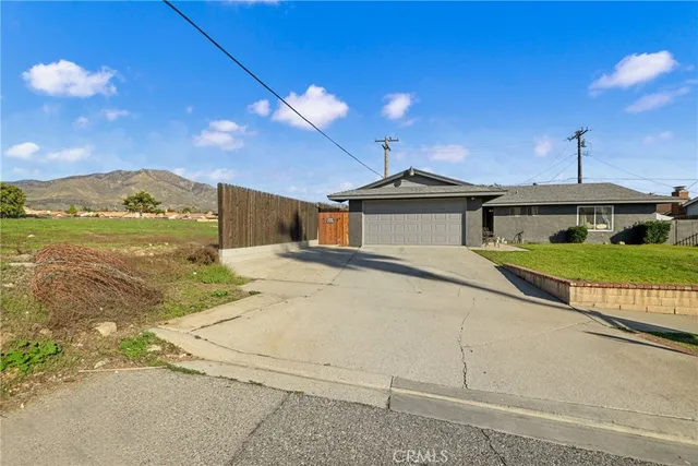 $519,900 | 7511 Buckeye Street, Highland, CA 92346