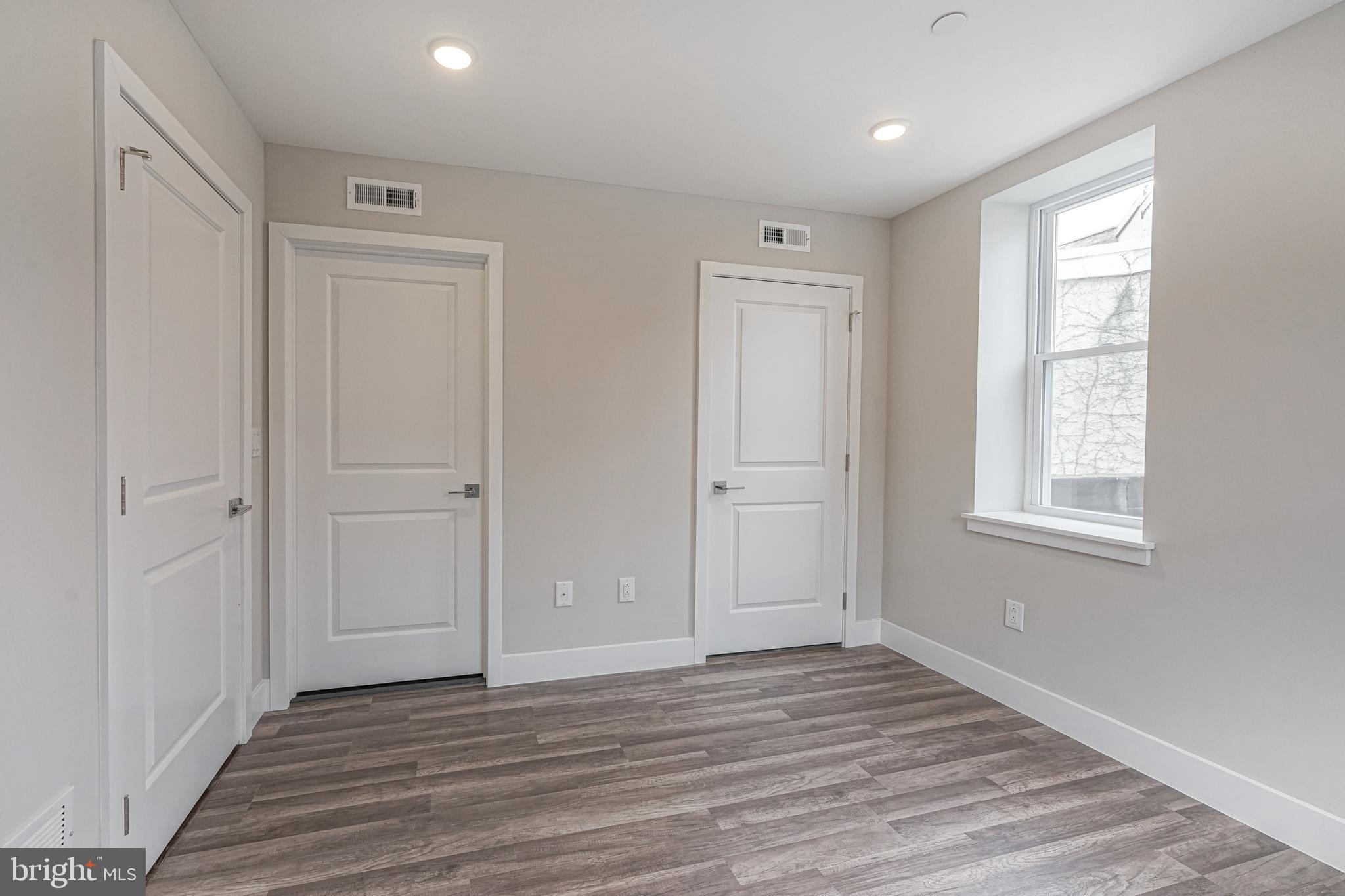 1070 North Front Street, Unit B Philadelphia, PA 19123 - Photo 6 of 13