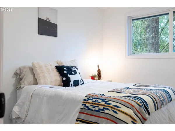 $779,900 | 1880 Southwest Heiney Road, Gresham, OR 97080