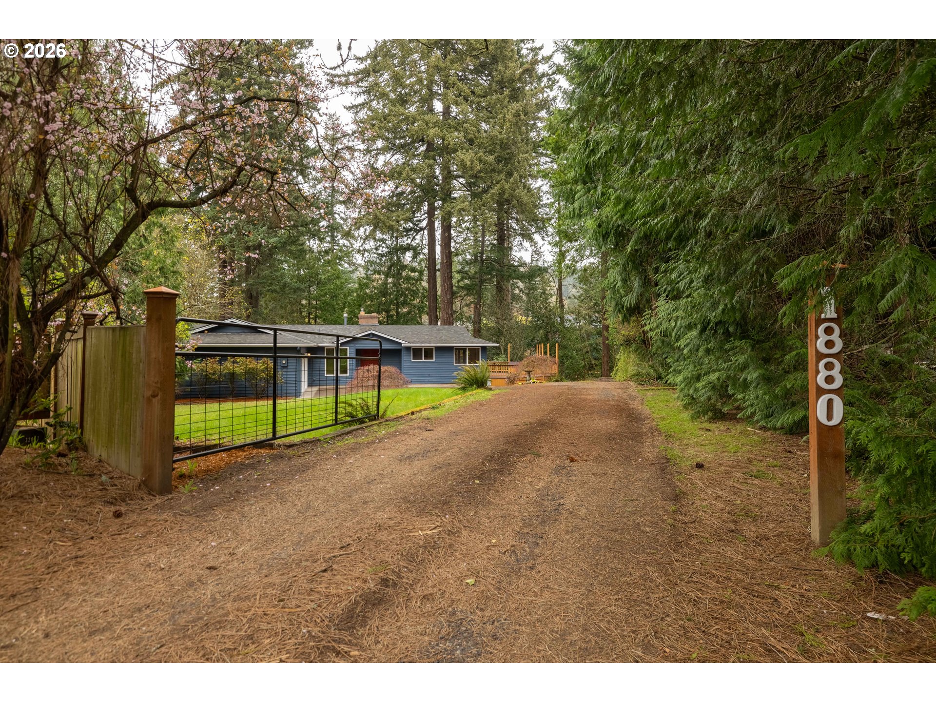 1880 Southwest Heiney Road Gresham, OR 97080 - Photo 2 of 48