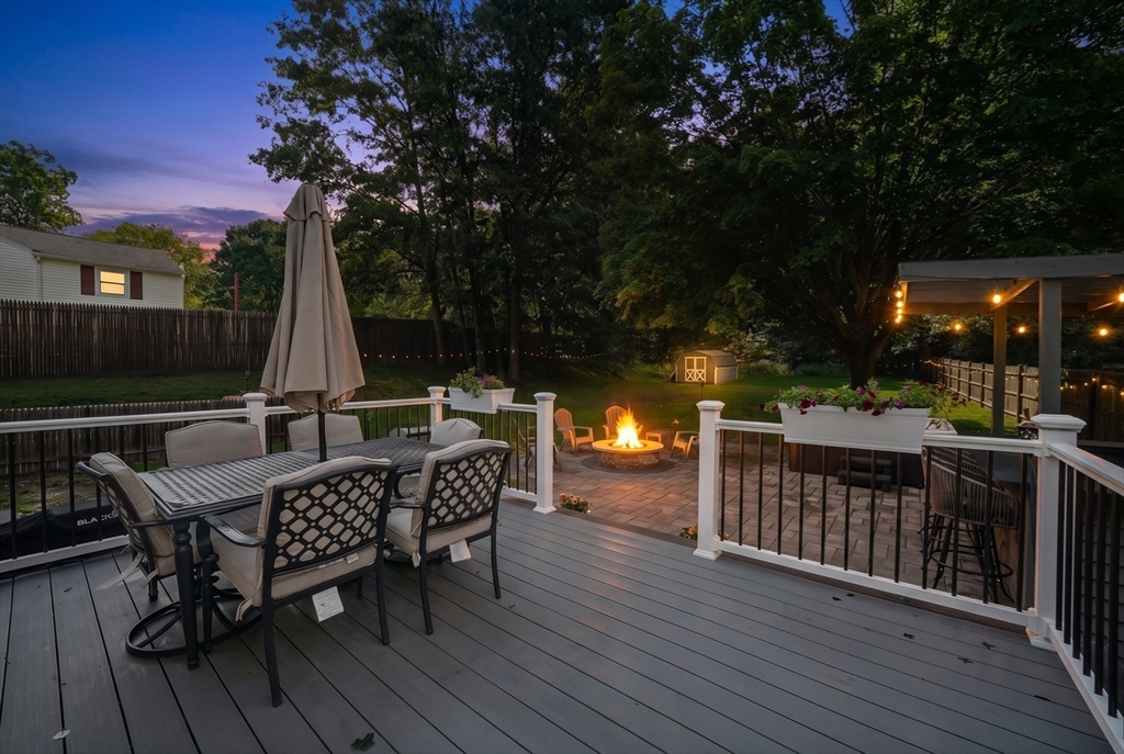 44 Depot Road Oxford, MA 01540 - Photo 4 of 42
