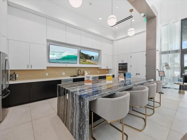 $5,500 | 5577 St Armands Way, Westlake, FL 33470