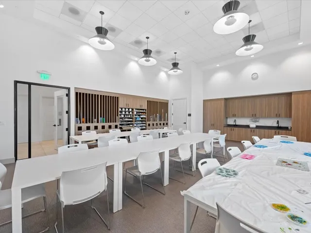 $5,500 | 5577 St Armands Way, Westlake, FL 33470