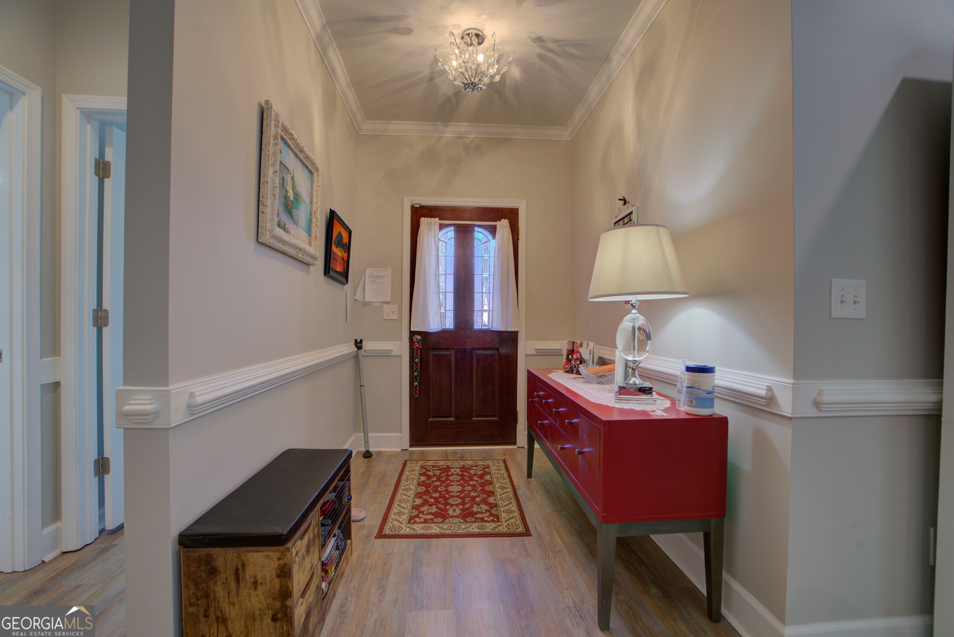 814 Manor Way Cartersville, GA 30120 - Photo 4 of 24 a room with furniture a rug and a lamp