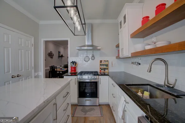 $269,900 | 814 Manor Way, Cartersville, GA 30120