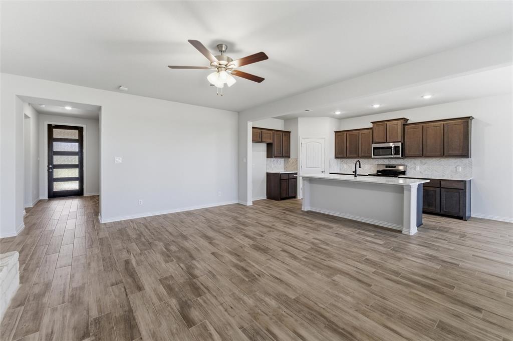 1233 Sabine River Lane Springtown, TX 76082 - Photo 12 of 27