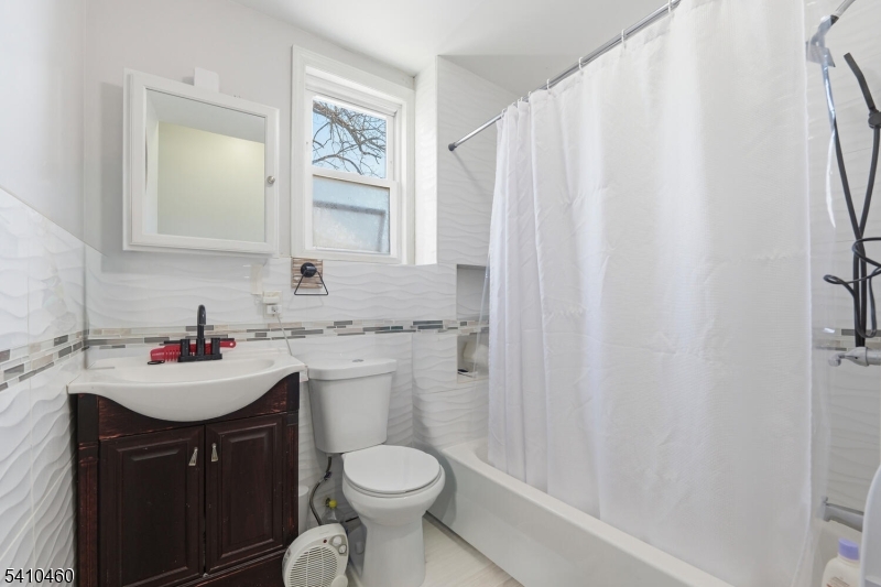 108 Orchard Street Elizabeth, NJ 07208 - Photo 25 of 44