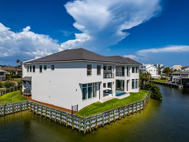 $10,750,000 | 602 Lagoon Drive, Destin, FL 32541